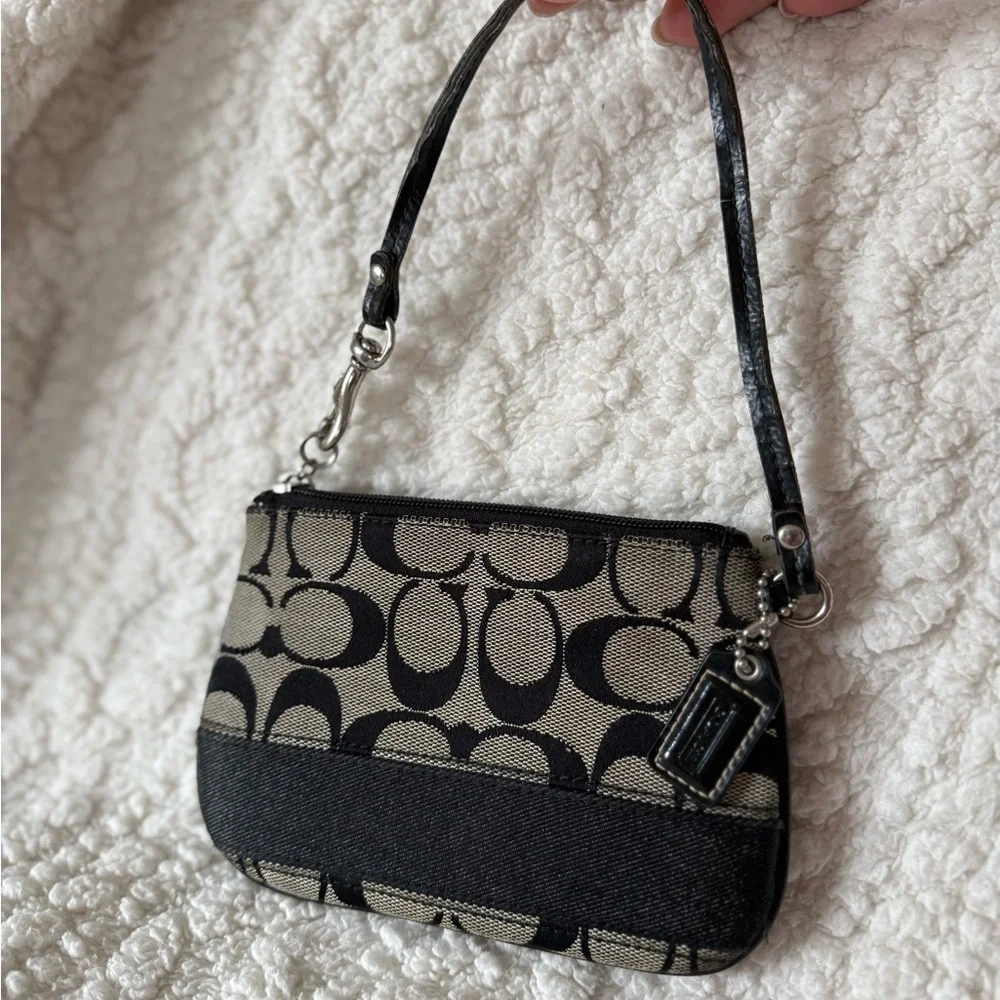 Vintage Coach Signature Monogrammed Wristlet in Black Cs Canvas & Black Leather
